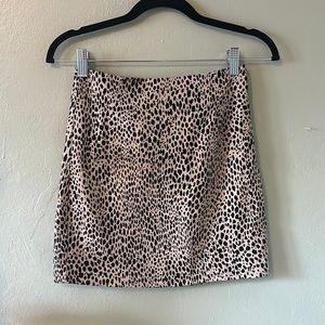 Brandy Melville cheetah print skirt